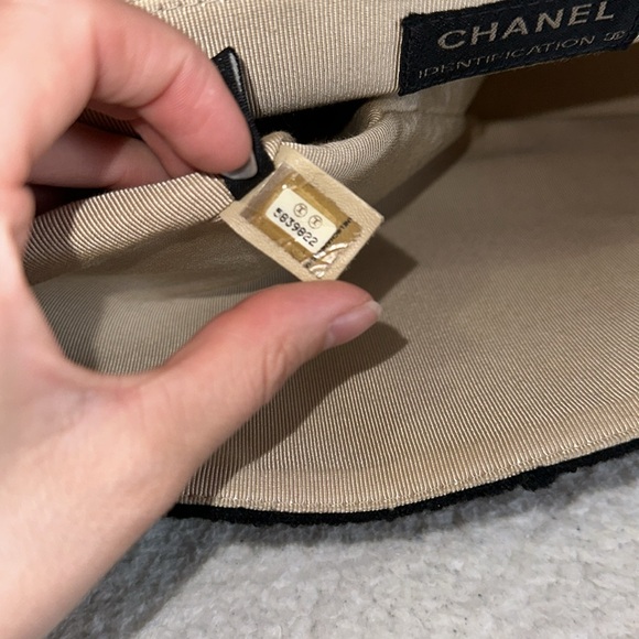 Authentic Wool Vintage Chanel Mademoiselle Chocolate Jumbo Flap 👜 - Picture 10 of 13